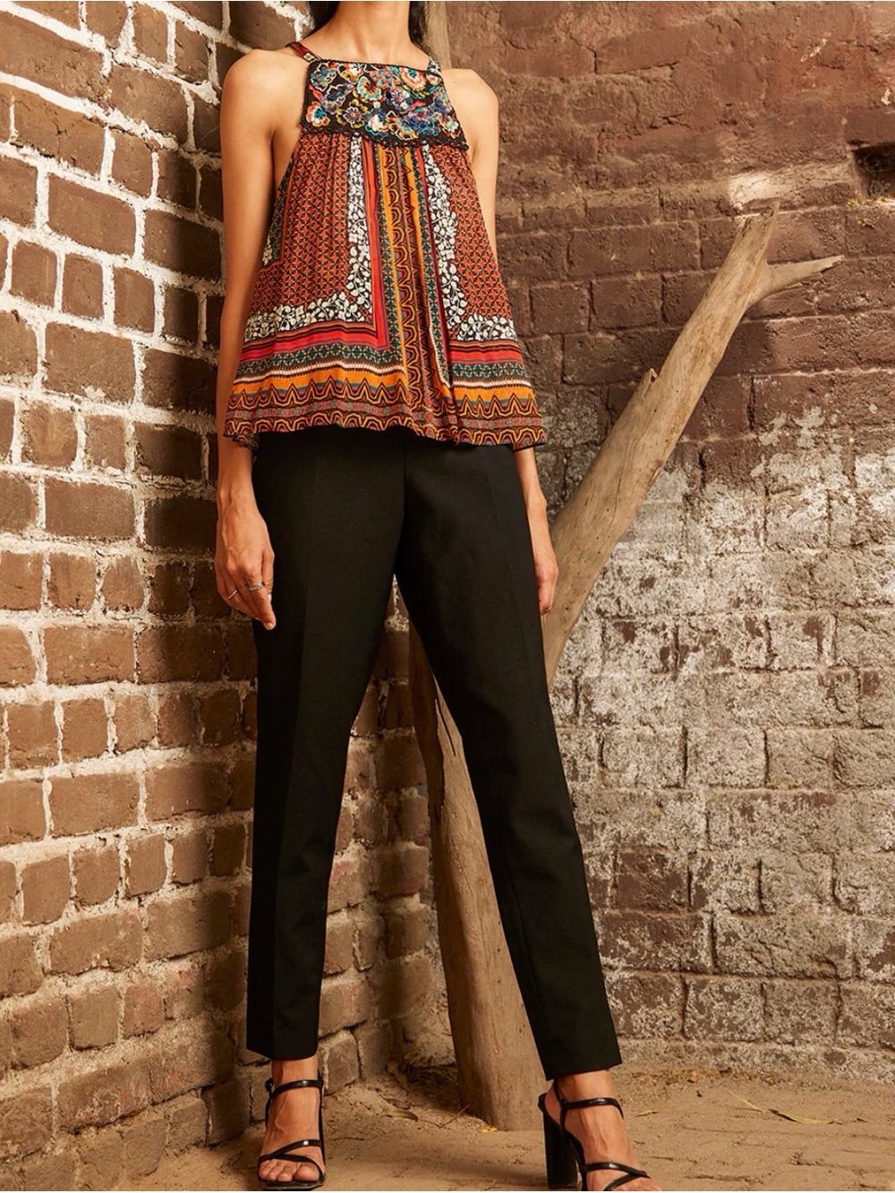 ANTHROPOLOGIE Bhanuni By Jyoti $148 Fiona Embellished Yoke Halter Top Size Large